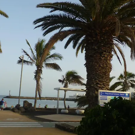 Lanzarote Beachfront On Cucharas With A Sea View شقة