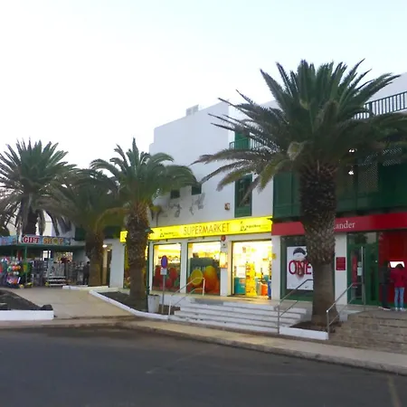 Lanzarote Beachfront On Cucharas With A Sea View Apartamento Costa Teguise