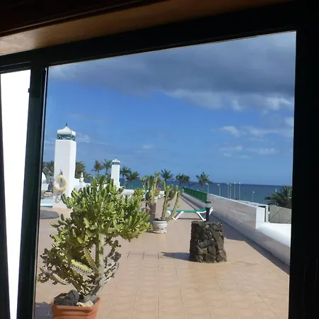 Apartment Lanzarote Beachfront On Cucharas With A Sea View