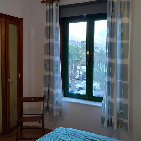 شقة Lanzarote Beachfront On Cucharas With A Sea View *