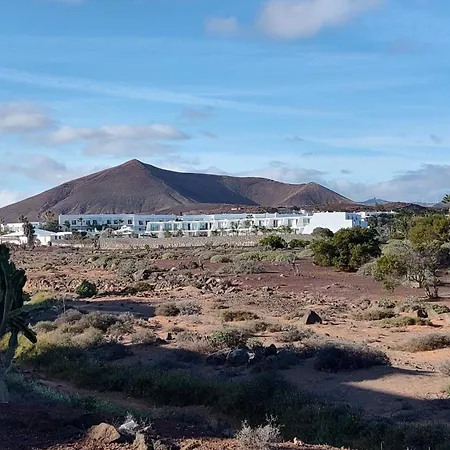 Lanzarote Beachfront On Cucharas With A Sea View *