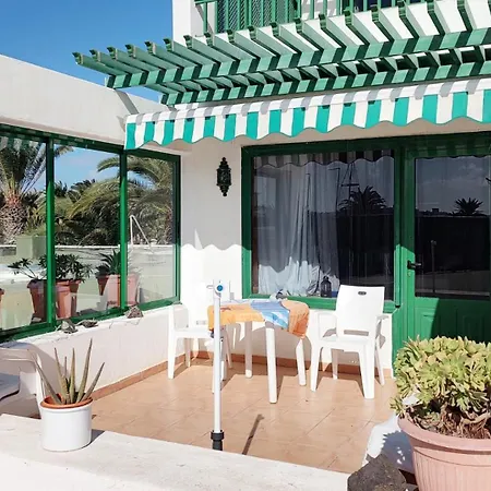 شقة Lanzarote Beachfront On Cucharas With A Sea View كوستا تاغيسي