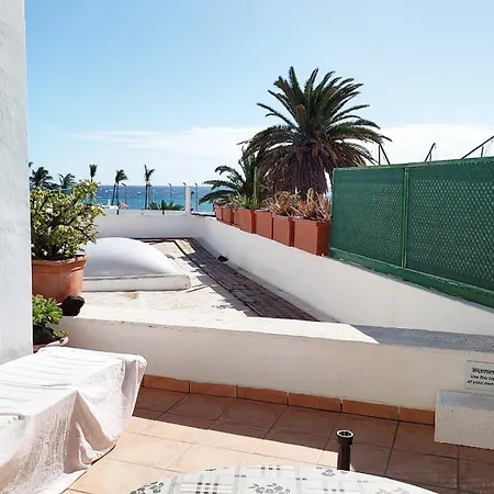 Lanzarote Beachfront On Cucharas With A Sea View شقة